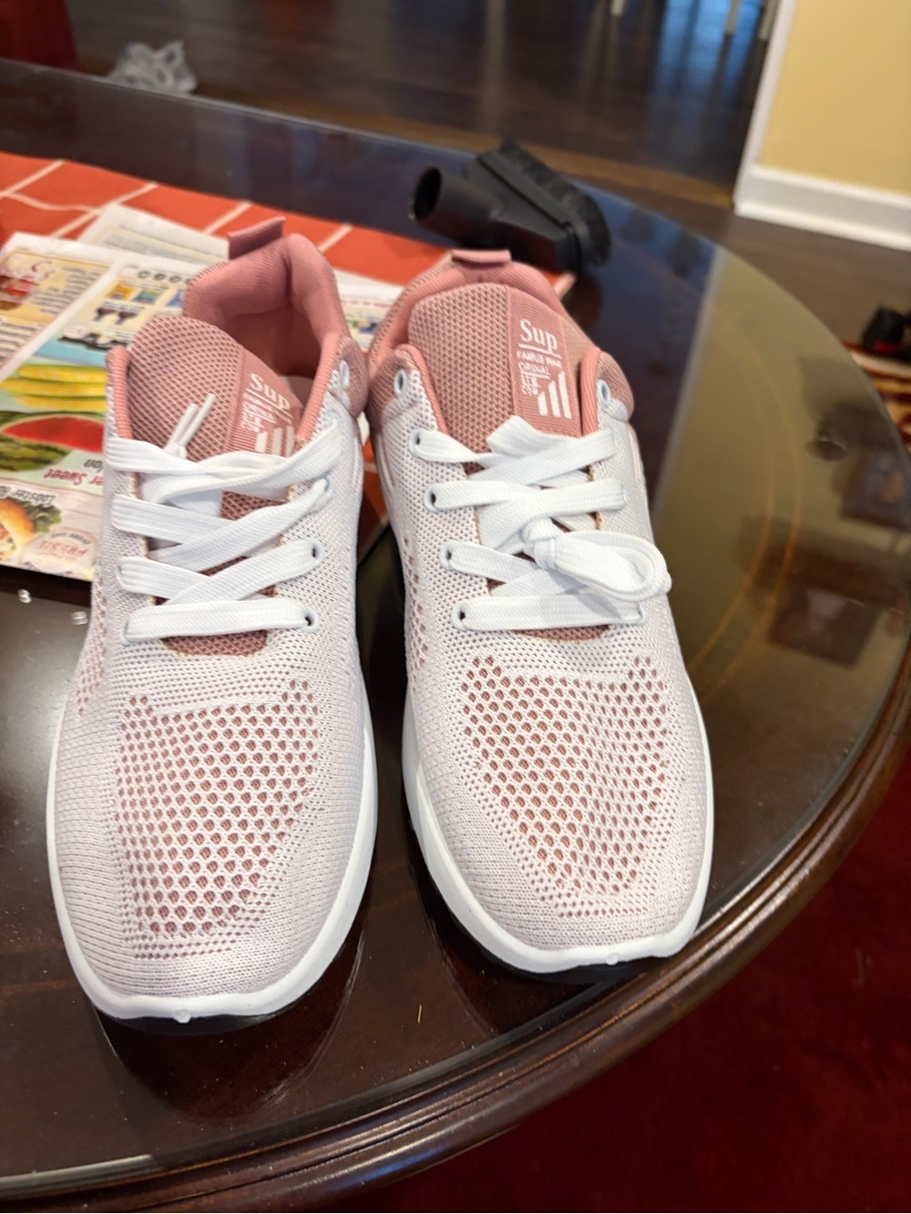 Lightweight Women's Mesh Sneakers - Pink White